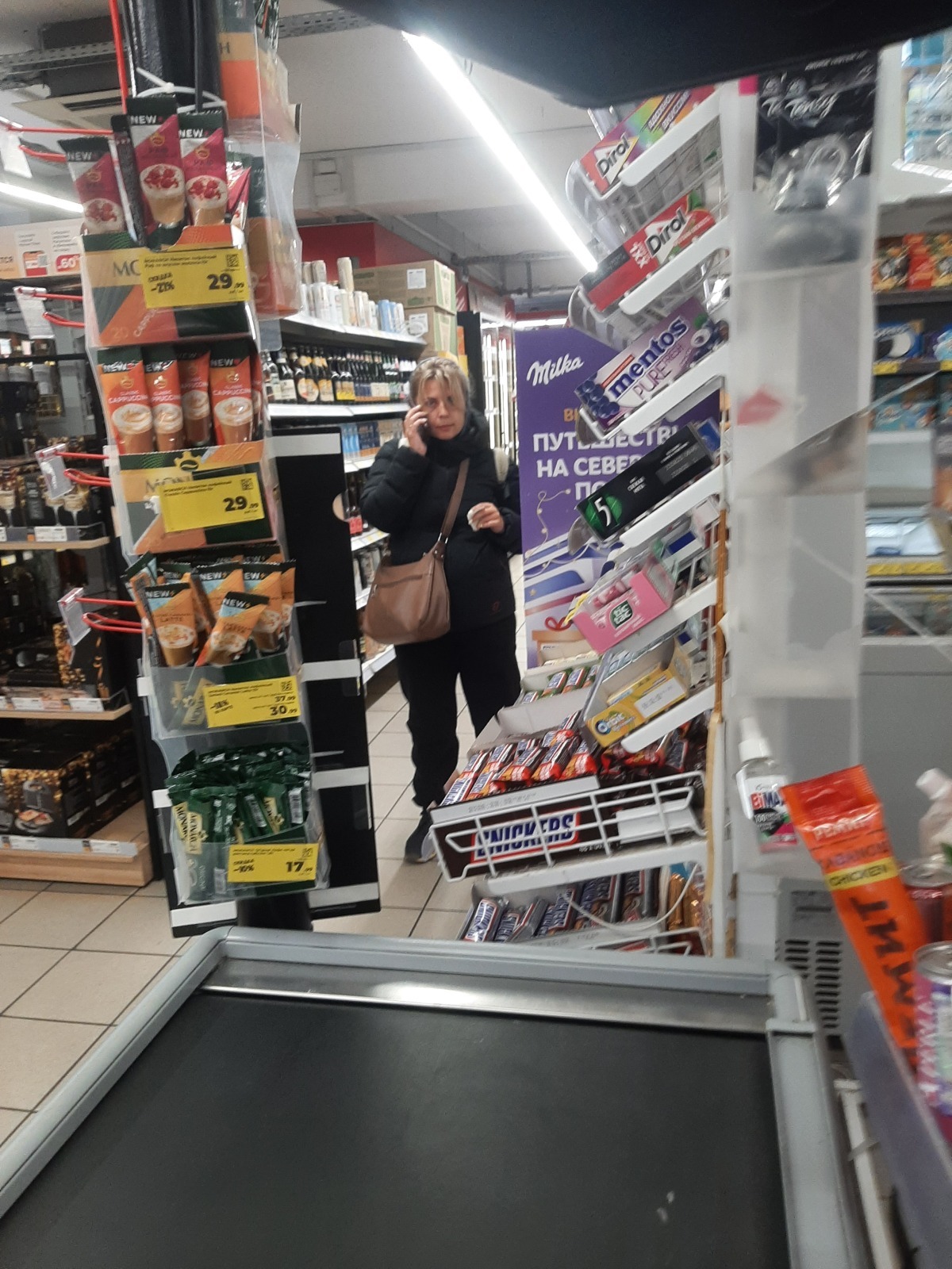 Покупатель и вседозволенность.Серия из "Покупатель всегда прав".