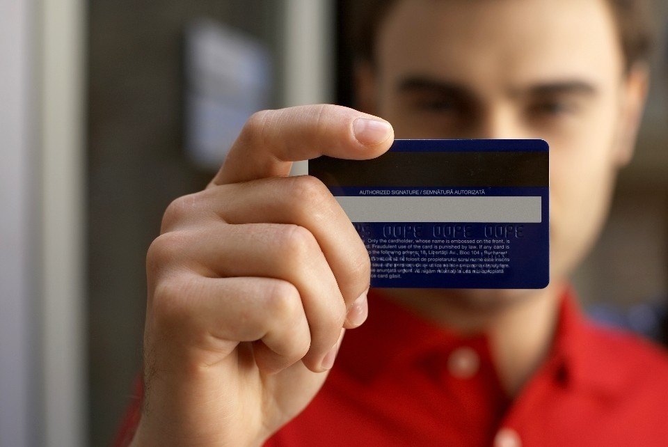 Банк почувствовал себя королём положения? Верховный Суд РФ поставил его на место! 👇