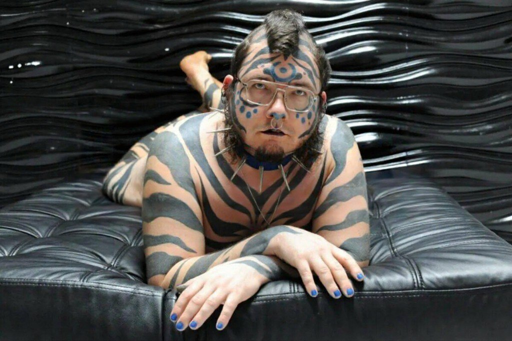 Зоотранса* — IT-специалиста собираются депортировать из Черногории в Россию за жестокое обращение с животными.