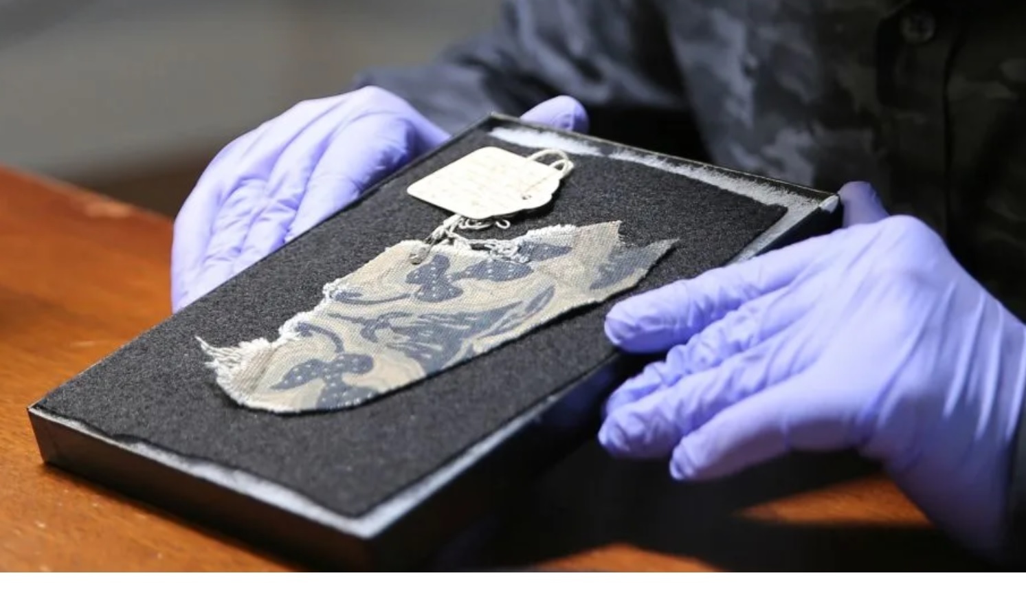 Исследователи утверждают, что они проверили и секвенировали ДНК Гитлера. То, что они обнаружили, стало сенсацией.