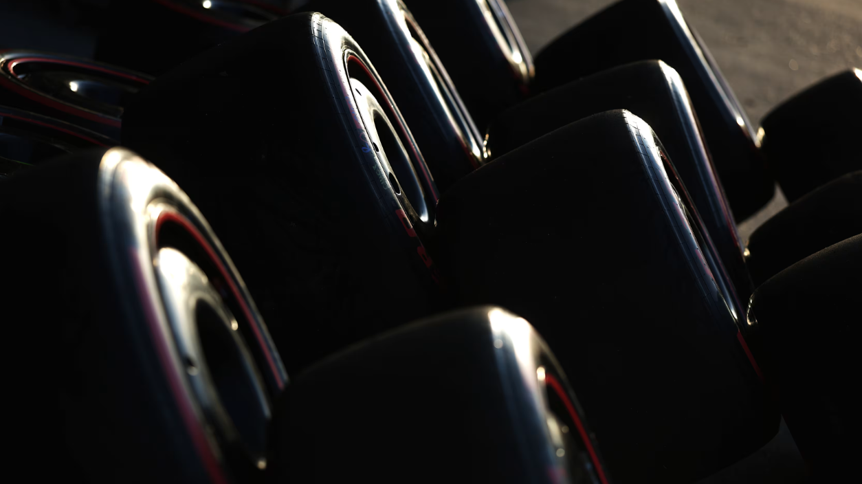 Гран-при Лас-Вегаса 2025: какие шины получат гонщики и команды?