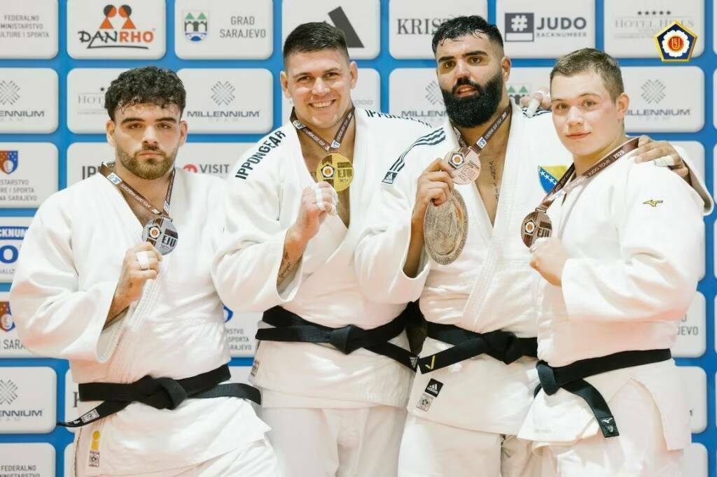 Снова под своим флагом: как российские дзюдоисты возвращаются на международный татами