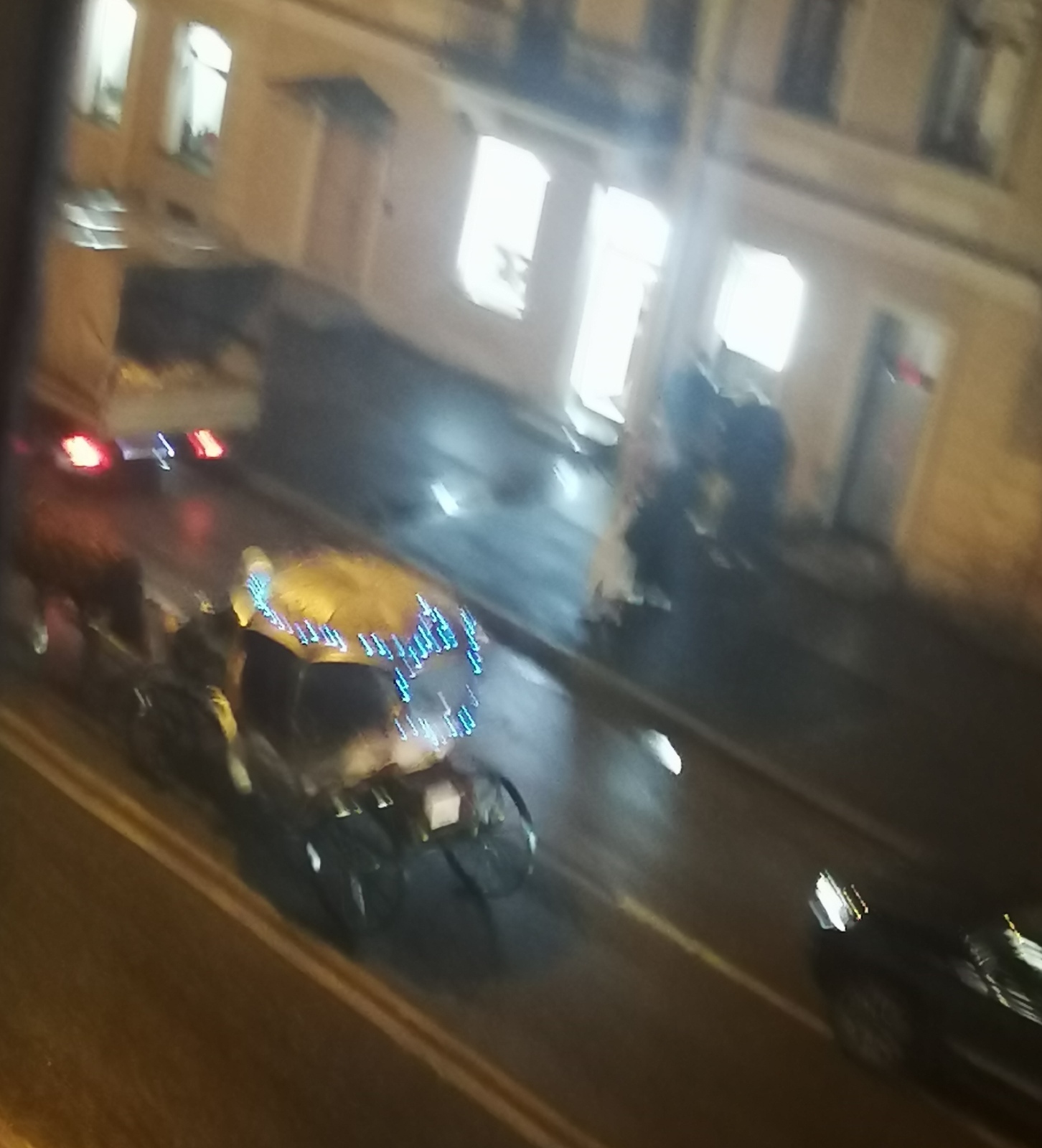 Золушка не успела. Валялось только г...