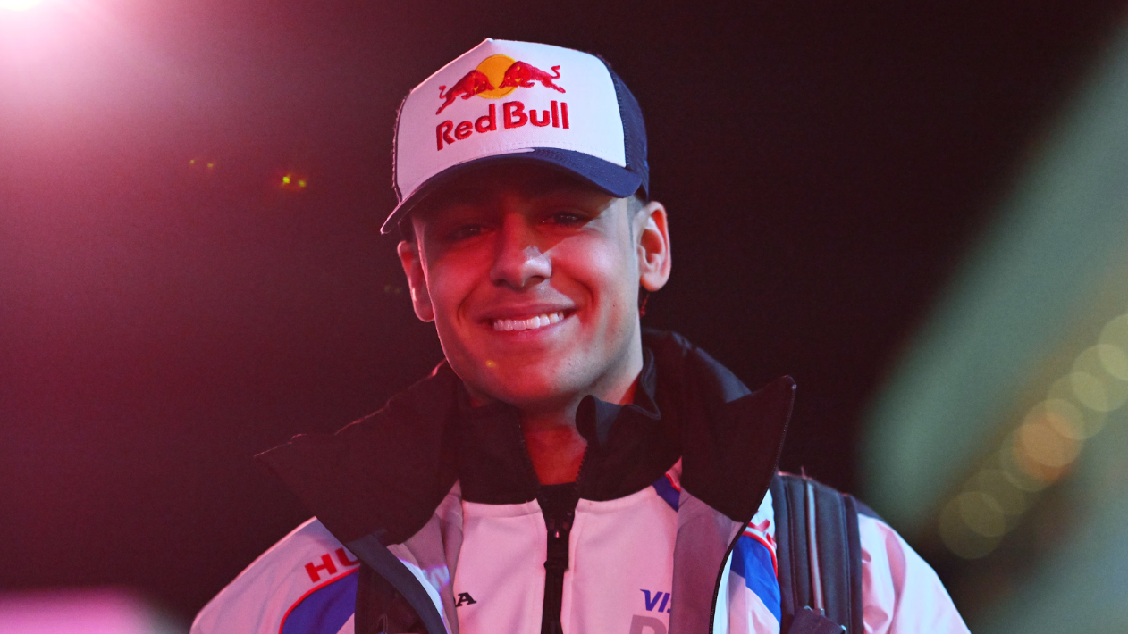 От Sandown Park до Racing Bulls: кто такой Арвид Линдблад?