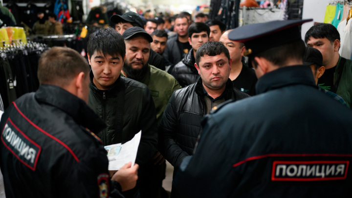 Фиктивная регистрация более 280 мигрантов.