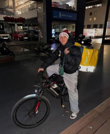 🍒Даня Милохин. Не легка жизнь на чужбине