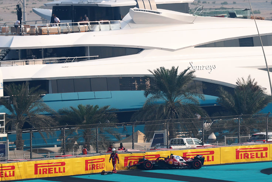 FP3: Расселл первый, Хэмилтон вылетел с трассы