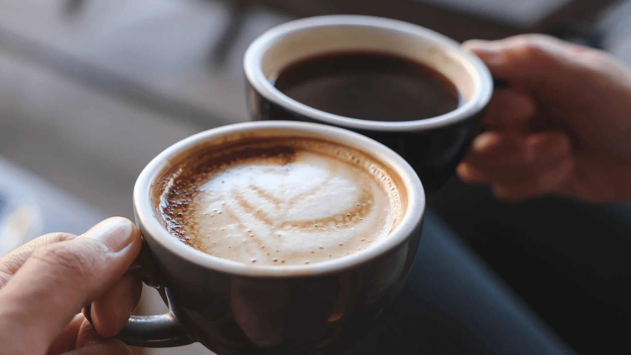 Почему кофе бодрит: научное обоснование влияния кофеина на мозг и тело