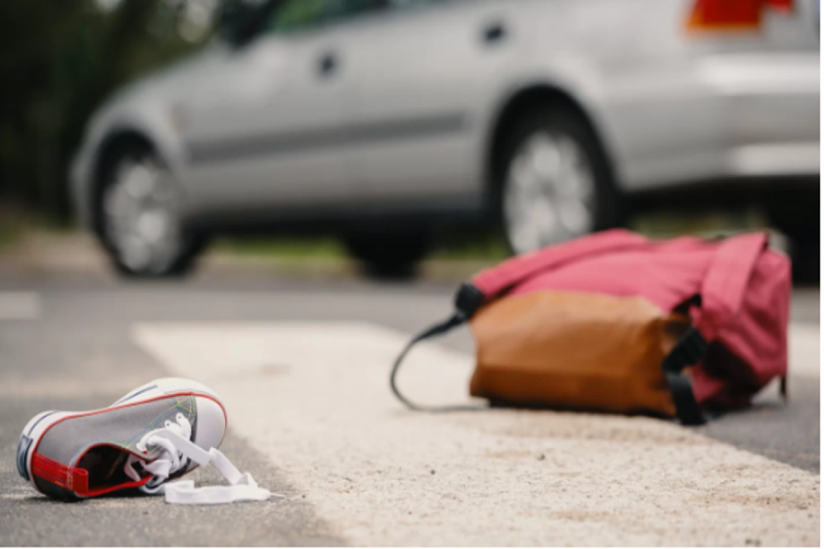 Врезался пешеход, нарушивший ПДД: кто заплатит за моральный вред по ГК РФ?