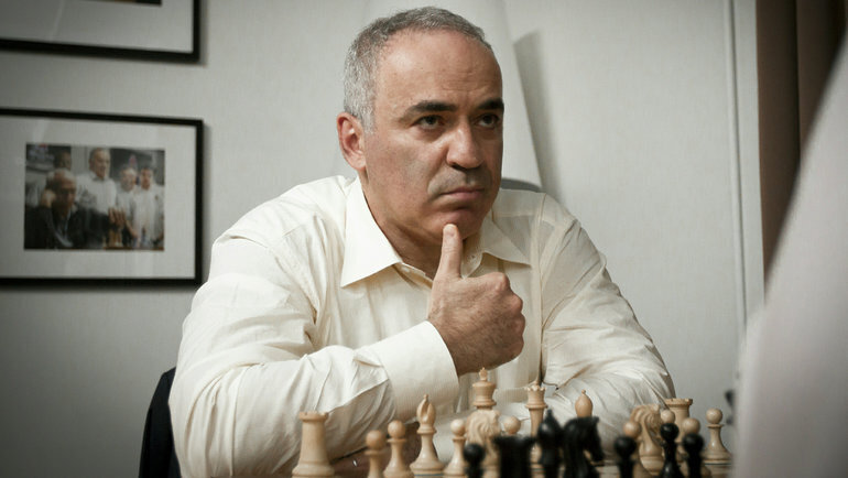 Гарри Каспаров: Гений, Который Разбил Все Рекорды и Покончил с Эрой Человека в Шахматах!