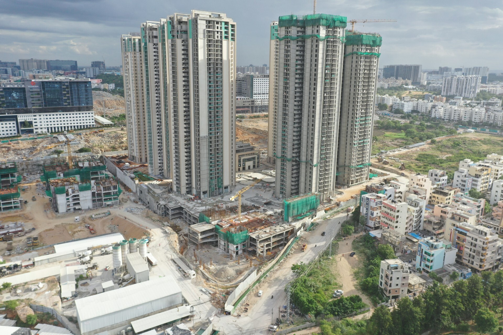 Защита для дольщиков усиливается: Путин заявил о возвращении штрафов для срывающих сроки застройщиков.