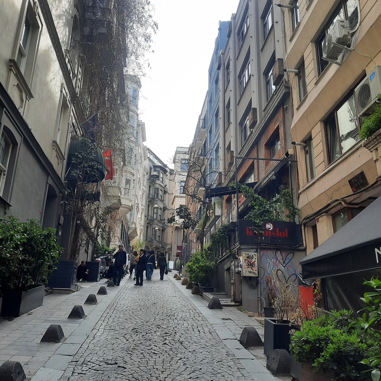 Оказывается меня ненавидела моя одноклассница. История из моего детства.