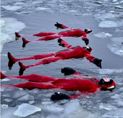 В Мурманской области в Кольском заливе спасали из холодной воды китайских и индийских туристов