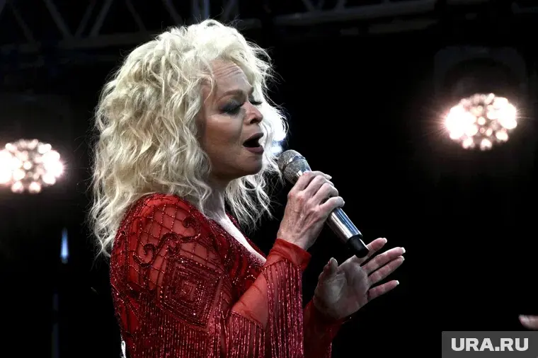 В Москве отменили юбилейный концерт Ларисы Долиной