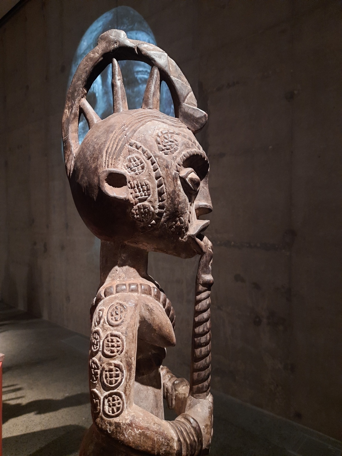 Поход в музей в каникулярный день в заснеженной Москве