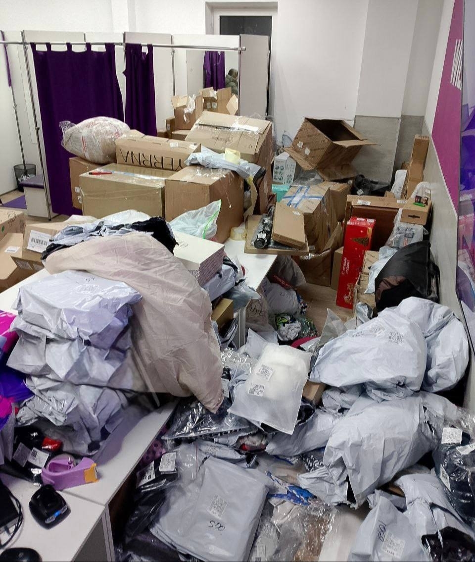 В ПВЗ царит настоящий хаос: россияне массово бросились возвращать товары после Нового год