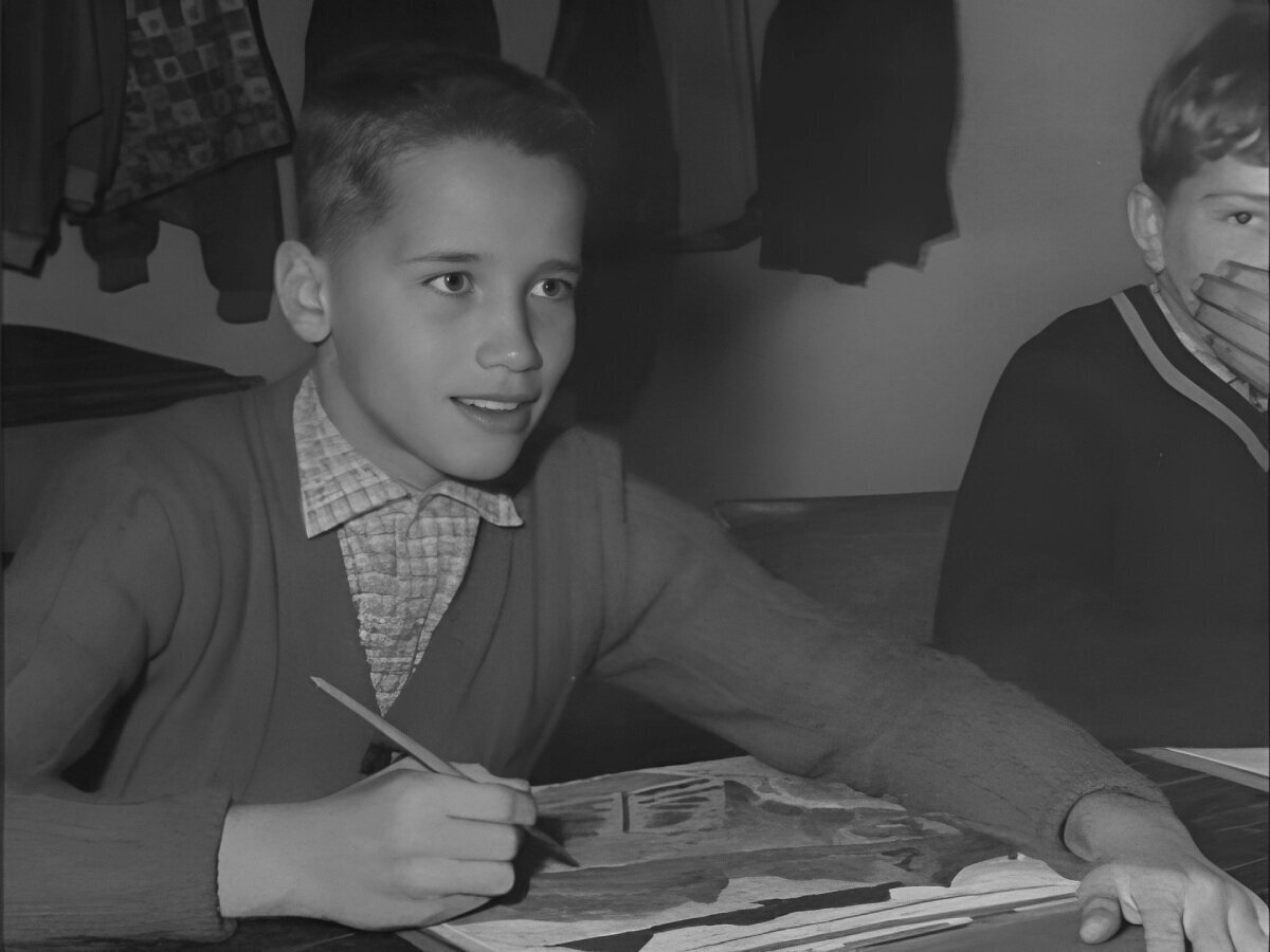 Угадайте мировую звезду по фото в молодости