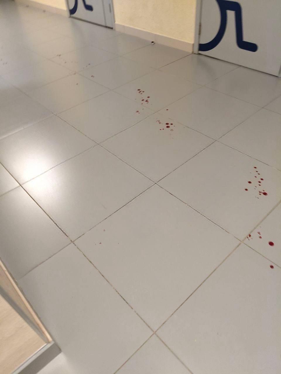 В Татарстане подросток с ножом напал на лицей и ранил уборщицу