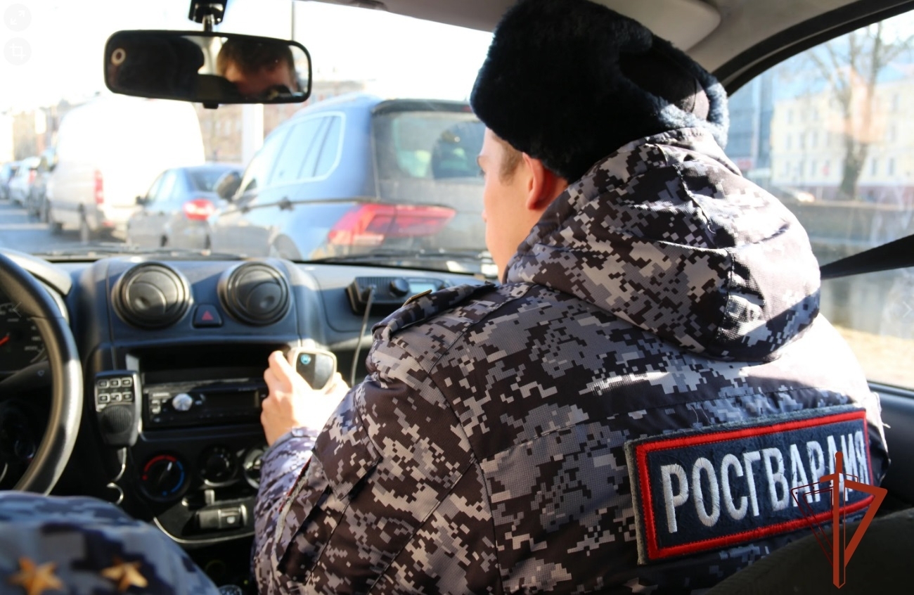 В Новосибирске сотрудниками вневедомственной охраны Росгвардии задержаны граждане, находящиеся в розыске В Новосибирске сотрудниками вневедомственной охраны Росгвардии задержаны граждане, находящиеся в розыске