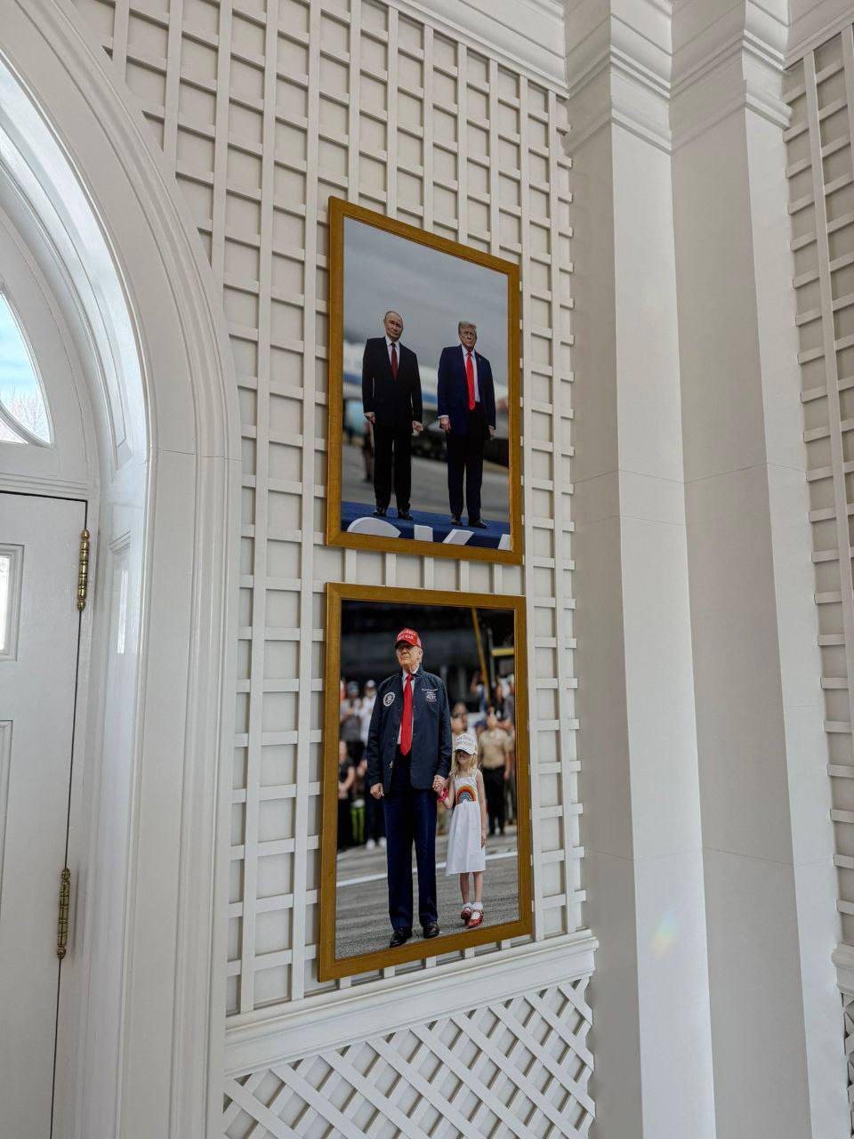 Символ нормализации — фото Трампа и Путина в резиденции американского президента Обнаружение: мелкая деталь с крупным смыслом