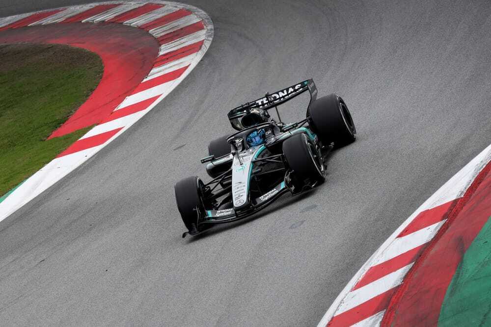 Результаты F1 в Барселоне: лучшие круги и суммарный пробег команд и пилотов