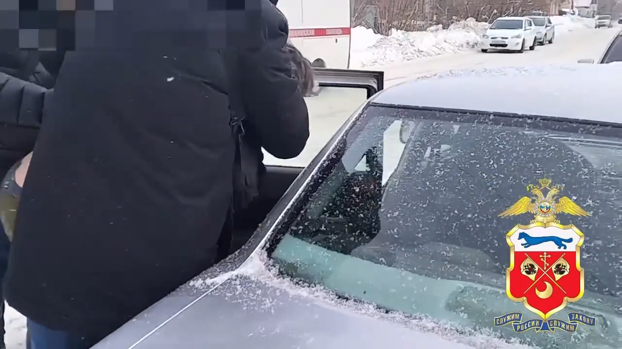 Детей от напавшего на детский сад вооруженного ножом мужчины защитила воспитательница