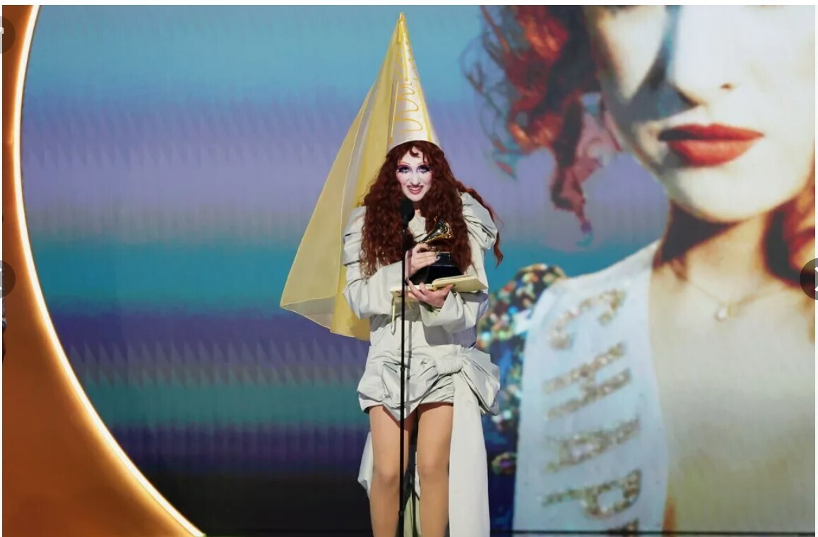 Платье на сосках, или Grammy – это про песни?