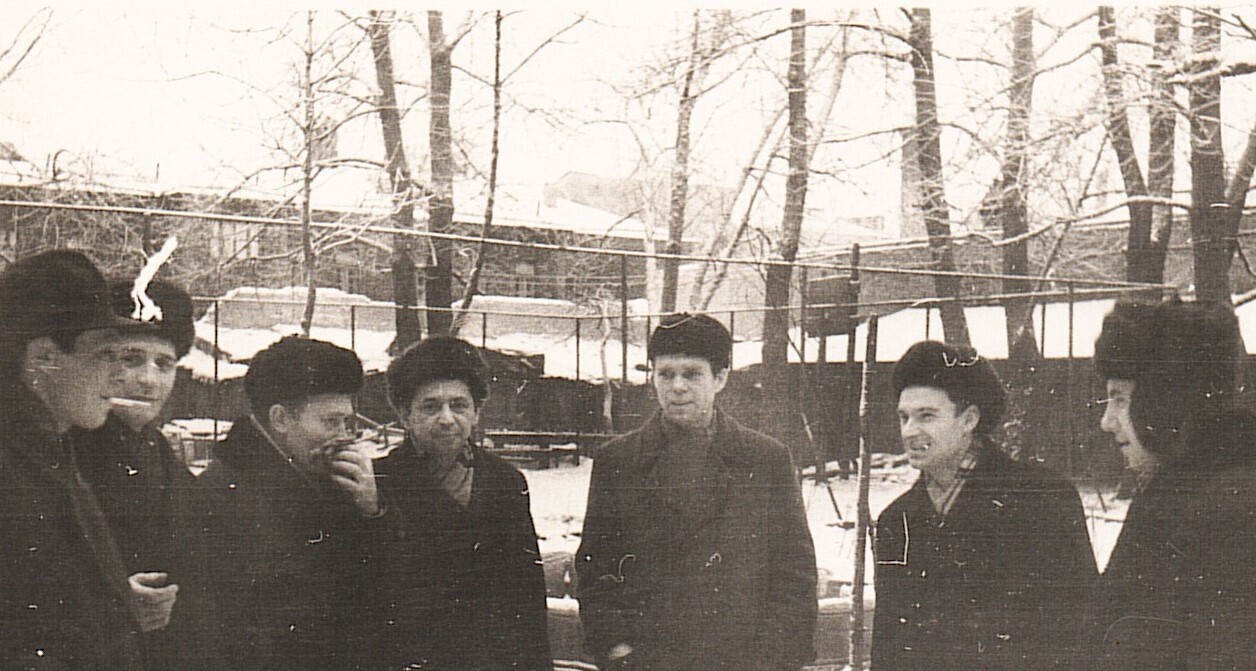 О триедином городе, Ленинграде и ленинградцах.