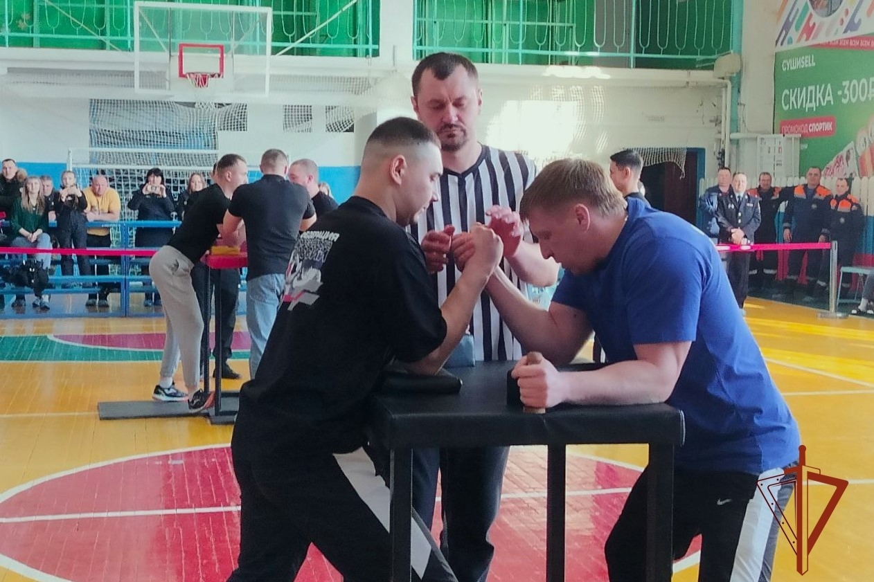 Сотрудники Куйбышевского отдела вневедомственной охраны Росгвардии провели соревнования по армрестлингу Сотрудники Куйбышевского отдела вневедомственной охраны Росгвардии провели соревнования по армрестлингу