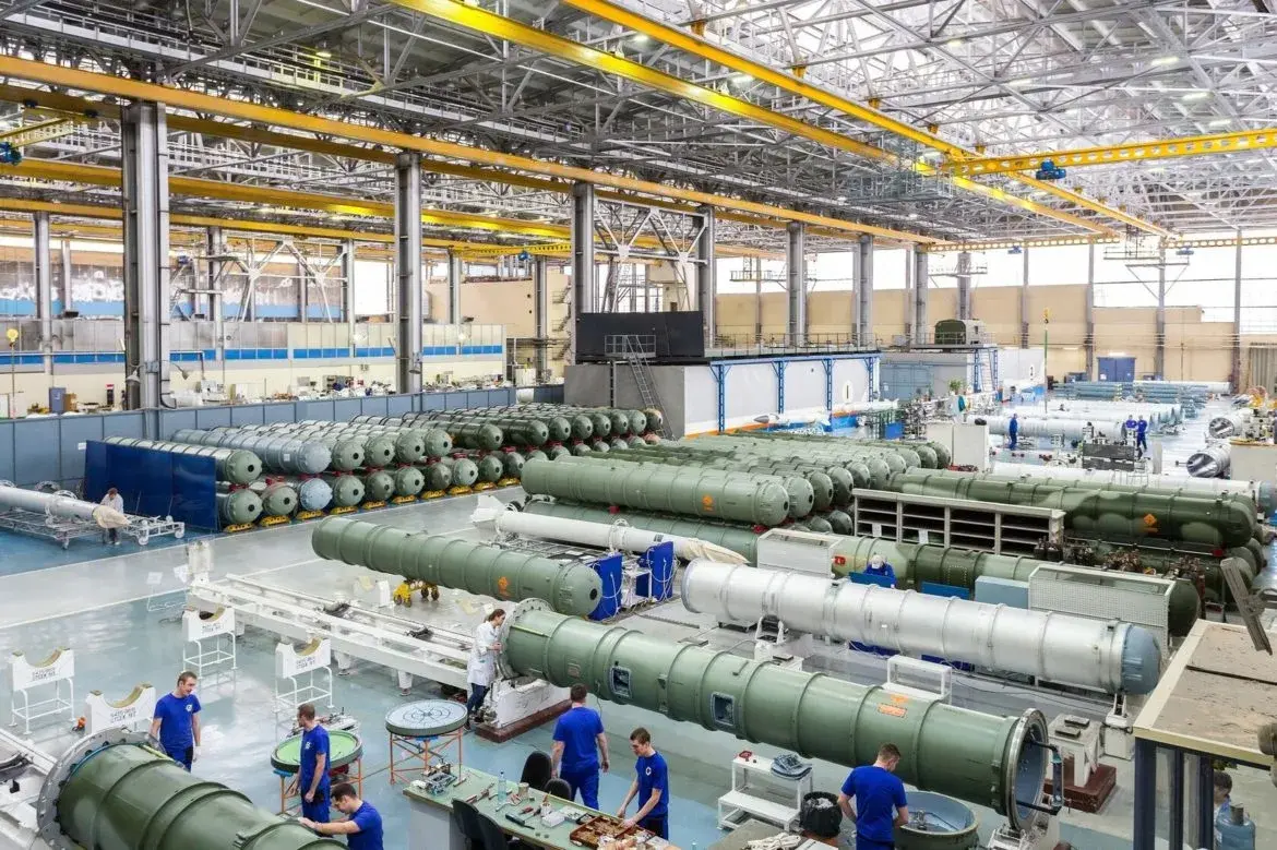 Убыточные двигатели для Су-57: почему флагман российской "оборонки" ушел в минус на 14 миллиардов?