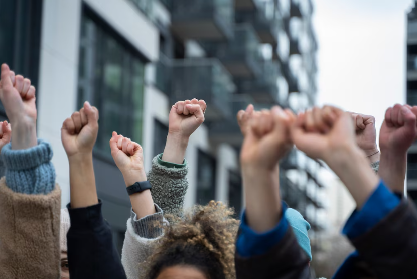 Люди пришли на митинг в поддержку Telegram и были задержаны. Свобода слова? Ну-ну